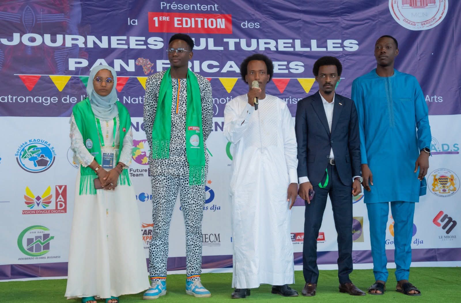 Groupe d'étudiants lors d'un forum